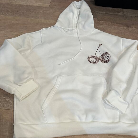 SHEIN WOMENS NEW XL CREAM LEOPARD HOODIE SWEATSHIRT 8 BALL CHERRIES NEW - Picture 2 of 8